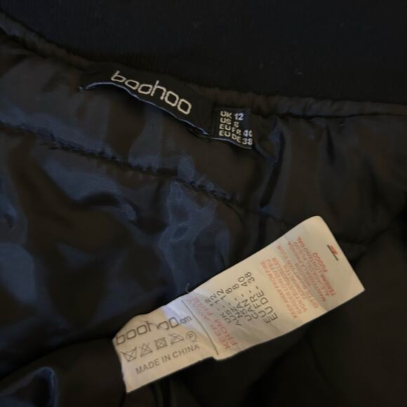 Limited Edition by Boohoo Man Worldwide Varsity Bomber Jacket Black SZ 8 Lined - Picture 10 of 13
